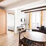 Pour 4 Voyageurs Dans Le Marais * Paříž