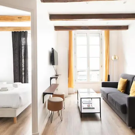 Nid Douillet Pour 4 Voyageurs Dans Le Marais