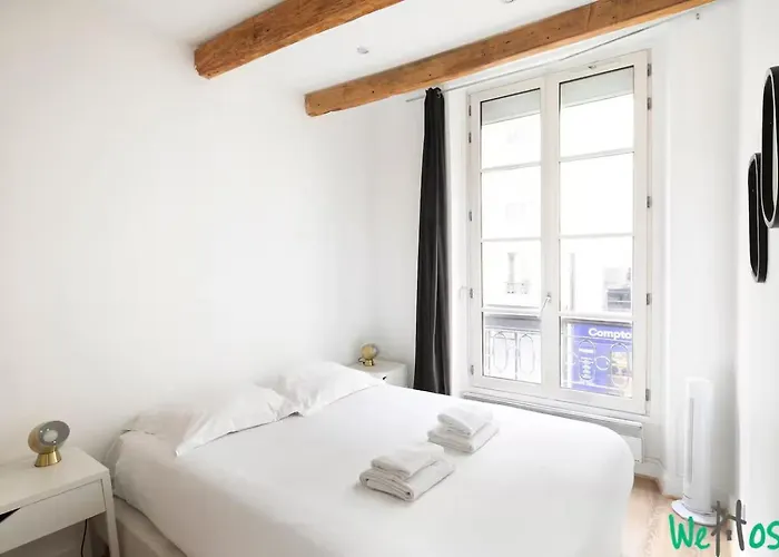 Nid Douillet Pour 4 Voyageurs Dans Le Marais